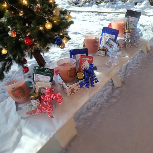 Pecan Sticky Buns Candle Treat Gift Boxes - Picture 3 of 3